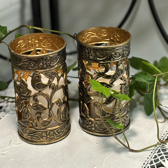 Pier 1 Scrollwork Candle Holders, size 6 x 3 - Picture 7 of 7